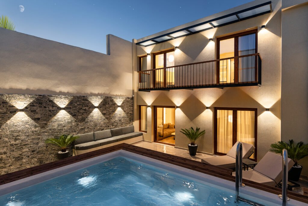 DEAL DEL PORTO PHOTO 1